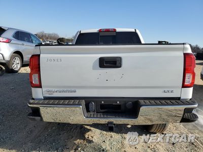 Zdjęcie 6 z 15 samochodu: 2018 CHEVROLET SILVERADO C1500 LTZ VIN:3GCPCSECXJG264828 - miniatura