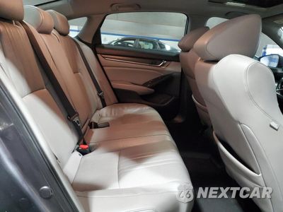 Zdjęcie 11 z 15 samochodu: 2018 HONDA ACCORD TOURING VIN:1HGCV1F97JA072806 - miniatura