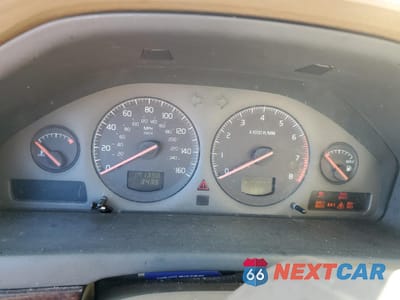 Zdjęcie 9 z 13 samochodu: 2001 VOLVO S80 VIN:YV1TS94D111210346 - miniatura