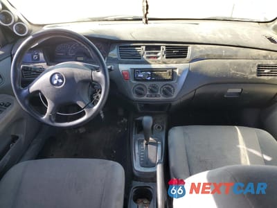 Zdjęcie 8 z 14 samochodu: 2006 MITSUBISHI LANCER ES VIN:JA3AJ26E46U071900 - miniatura