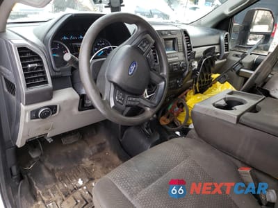 Zdjęcie 8 z 14 samochodu: 2019 FORD F550 SUPER DUTY VIN:1FDUF5HT1KDA05758 - miniatura