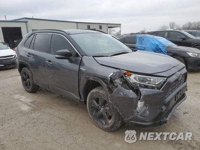 Czwarte zdjęcie samochodu z boku: 2020 TOYOTA RAV4 XSE VIN:JTMEWRFV2LD536022 - miniatura