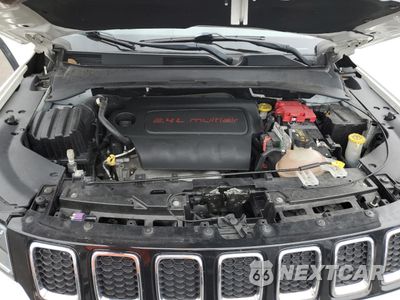 Zdjęcie 12 z 13 samochodu: 2019 JEEP COMPASS LATITUDE VIN:3C4NJCBB3KT699410 - miniatura