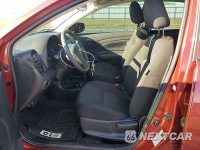 Zdjęcie 7 z 14 samochodu: 2019 NISSAN VERSA S VIN:3N1CN7AP5KL802300 - miniatura