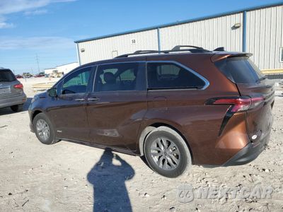Drugie zdjęcie samochodu z przodu: 2021 TOYOTA SIENNA XLE VIN:5TDJRKEC2MS005454 - miniatura