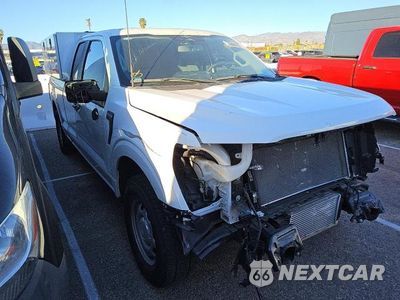 Czwarte zdjęcie samochodu z boku: 2023 FORD F150 SUPER CAB VIN:1FTEX1C85PKE05469 - miniatura