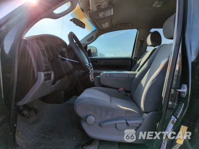 Zdjęcie 7 z 14 samochodu: 2008 TOYOTA TUNDRA DOUBLE CAB VIN:5TFBV54198X078550 - miniatura