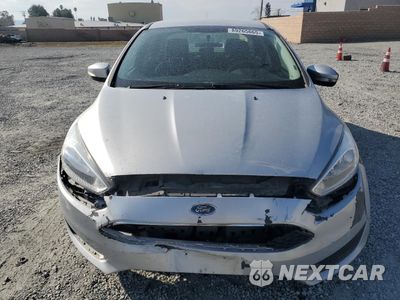 Piąte zdjęcie samochodu w środku: 2016 FORD FOCUS SE VIN:1FADP3F27GL286497 - miniatura