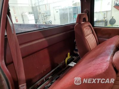 Zdjęcie 11 z 13 samochodu: 1994 CHEVROLET GMT-400 K1500 VIN:1GCEK14K6RZ161334 - miniatura