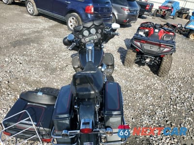 Zdjęcie 6 z 10 samochodu: 2008 HARLEY-DAVIDSON FLHTCUI VIN:1HD1FC4128Y658311 - miniatura