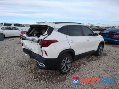 Trzecie zdjęcie samochodu z tyłu: 2021 KIA SELTOS EX VIN:KNDERCAA4M7166135 - miniatura