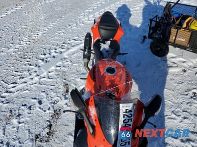 Piąte zdjęcie samochodu w środku: 2022 SUZUKI GSX-R750 VIN:JS1GR7MA3N7101056 - miniatura
