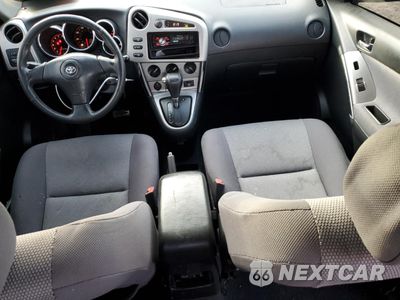 Zdjęcie 8 z 15 samochodu: 2006 TOYOTA COROLLA MATRIX XR VIN:2T1KR32E16C607922 - miniatura