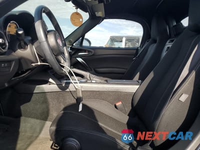 Zdjęcie 7 z 12 samochodu: 2020 FIAT 124 SPIDER CLASSICA VIN:JC1NFAEK8L0145289 - miniatura