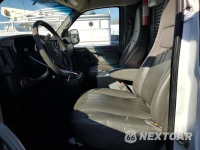 Zdjęcie 7 z 13 samochodu: 2014 GMC SAVANA G3500 VIN:1GTZ7TCG1E1191801 - miniatura