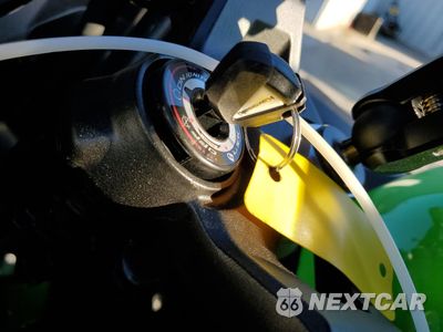 Zdjęcie 8 z 10 samochodu: 2024 KAWASAKI EX500 H VIN:ML5EXGH13RDA25355 - miniatura