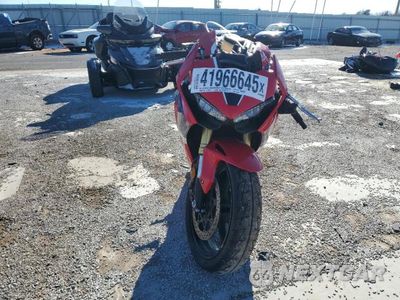 Drugie zdjęcie samochodu z przodu: 2024 HONDA CBR1000 RA VIN:JH2SC7750RK700183 - miniatura
