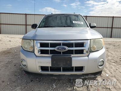 Piąte zdjęcie samochodu w środku: 2010 FORD ESCAPE XLT VIN:1FMCU0D76AKA30095 - miniatura