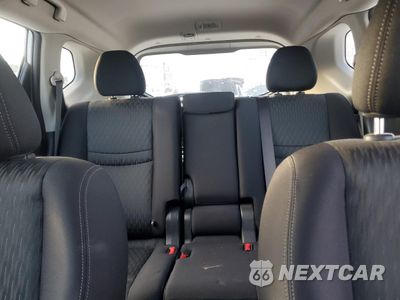 Zdjęcie 10 z 15 samochodu: 2018 NISSAN ROGUE S VIN:JN8AT2MV7JW309609 - miniatura