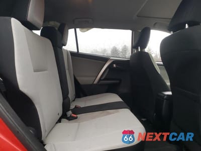 Zdjęcie 11 z 13 samochodu: 2017 TOYOTA RAV4 XLE VIN:JTMRFREVXHJ129268 - miniatura