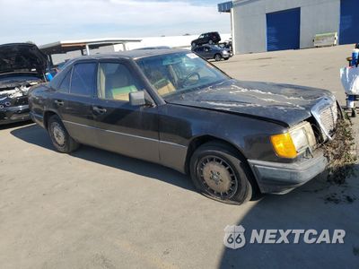 Czwarte zdjęcie samochodu z boku: 1990 MERCEDES-BENZ 300 E VIN:WDBEA30DXLB175841 - miniatura