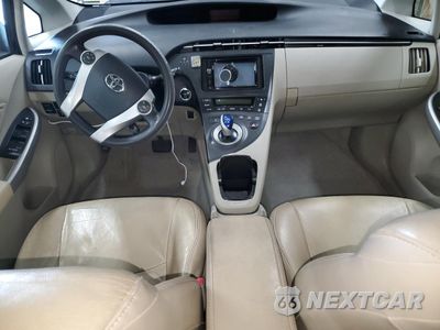 Zdjęcie 8 z 14 samochodu: 2011 TOYOTA PRIUS VIN:JTDKN3DU8B1451070 - miniatura
