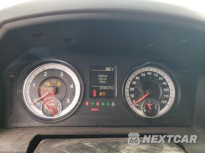 Zdjęcie 9 z 13 samochodu: 2015 RAM 3500 ST VIN:3C63RRGL8FG667093 - miniatura