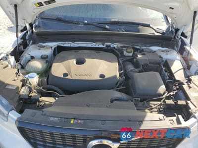 Zdjęcie 12 z 13 samochodu: 2022 VOLVO XC40 T5 R-DESIGN VIN:YV4162UM0N2693446 - miniatura