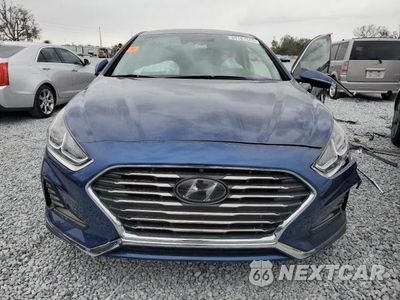 Piąte zdjęcie samochodu w środku: 2018 HYUNDAI SONATA SPORT VIN:5NPE34AF2JH666711 - miniatura