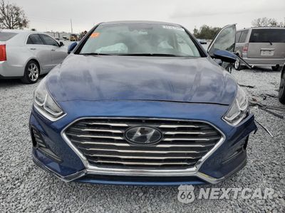 Piąte zdjęcie samochodu w środku: 2018 HYUNDAI SONATA SPORT VIN:5NPE34AF2JH666711 - miniatura
