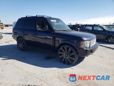 Czwarte zdjęcie samochodu z boku: 2004 LAND ROVER RANGE ROVER HSE VIN:SALME11424A152607 - miniatura