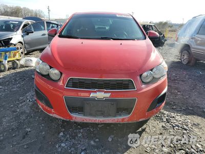 Piąte zdjęcie samochodu w środku: 2014 CHEVROLET SONIC LT VIN:1G1JC5SH4E4186775 - miniatura
