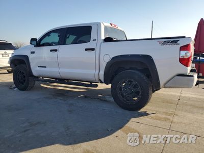Drugie zdjęcie samochodu z przodu: 2017 TOYOTA TUNDRA CREWMAX SR5 VIN:5TFDW5F11HX620291 - miniatura