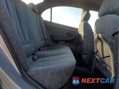 Zdjęcie 10 z 12 samochodu: 2002 HYUNDAI ELANTRA GLS VIN:KMHDN45D82U375843 - miniatura