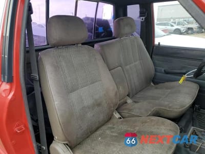 Zdjęcie 10 z 13 samochodu: 1987 TOYOTA PICKUP XTRACAB RN70 DLX VIN:JT4RN70D9H0027911 - miniatura