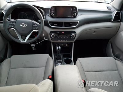 Zdjęcie 8 z 15 samochodu: 2021 HYUNDAI TUCSON SE VIN:KM8J2CA45MU306204 - miniatura