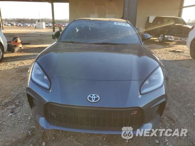 Piąte zdjęcie samochodu w środku: 2024 TOYOTA GR 86 PREMIUM VIN:JF1ZNBE18R8758033 - miniatura
