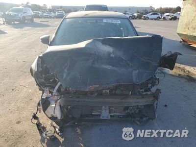 Piąte zdjęcie samochodu w środku: 2018 NISSAN SENTRA S VIN:3N1AB7AP9JY330281 - miniatura