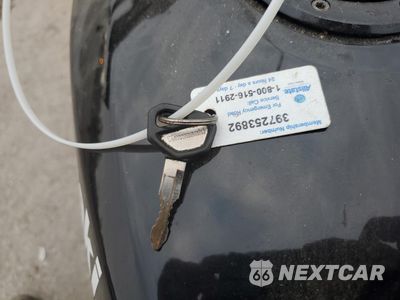 Zdjęcie 8 z 9 samochodu: 2006 KAWASAKI EX250 F VIN:JKAEXMF186DA20195 - miniatura