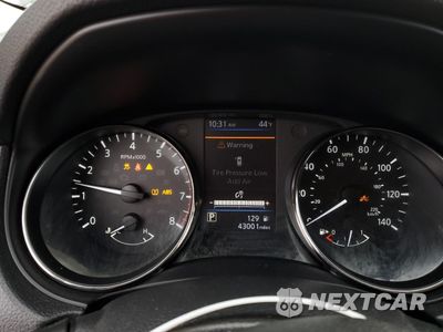 Zdjęcie 9 z 16 samochodu: 2018 NISSAN ROGUE S VIN:KNMAT2MT1JP526268 - miniatura