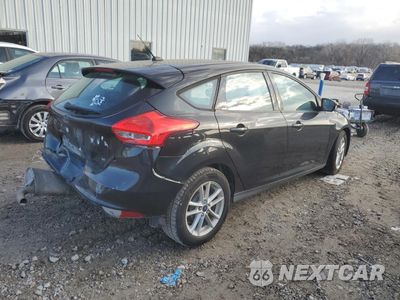 Trzecie zdjęcie samochodu z tyłu: 2015 FORD FOCUS SE VIN:1FADP3K25FL204609 - miniatura