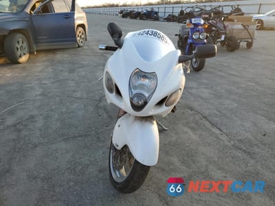 Drugie zdjęcie samochodu z przodu: 2003 SUZUKI GSX1300 R VIN:JS1GW71A732102279 - miniatura