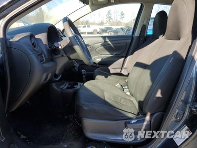 Zdjęcie 7 z 14 samochodu: 2016 NISSAN VERSA S VIN:3N1CN7AP5GL827298 - miniatura