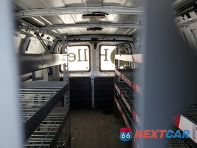 Zdjęcie 10 z 16 samochodu: 2023 CHEVROLET EXPRESS G2500 VIN:1GCWGAFP7P1224225 - miniatura