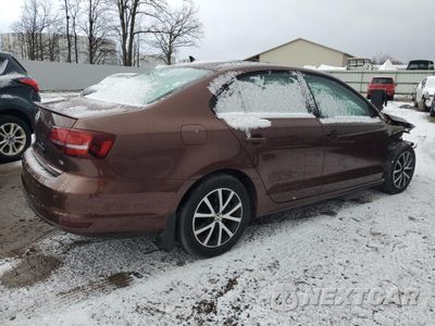 Trzecie zdjęcie samochodu z tyłu: 2017 VOLKSWAGEN JETTA SE VIN:3VWDB7AJ2HM202162 - miniatura