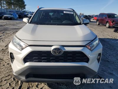 Piąte zdjęcie samochodu w środku: 2021 TOYOTA RAV4 XLE PREMIUM VIN:2T3A1RFV1MW182768 - miniatura