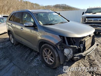 Czwarte zdjęcie samochodu z boku: 2015 KIA SORENTO LX VIN:5XYKTCA62FG594243 - miniatura