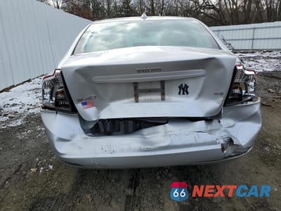 Zdjęcie 6 z 13 samochodu: 2008 VOLVO S40 2.4I VIN:YV1MS382882358296 - miniatura