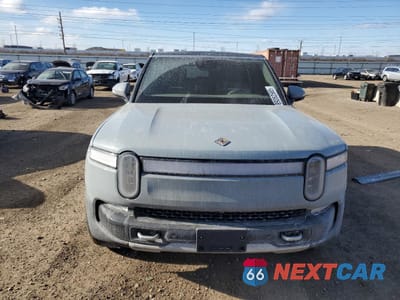 Piąte zdjęcie samochodu w środku: 2023 RIVIAN R1S LAUNCH EDITION VIN:7PDSGABL5PN007792 - miniatura