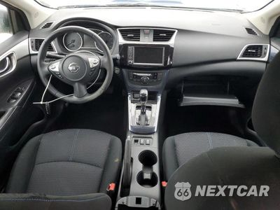 Zdjęcie 8 z 12 samochodu: 2019 NISSAN SENTRA SR VIN:3N1AB7AP3KY345408 - miniatura